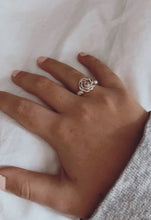 Load image into Gallery viewer, Silver Rose Ring